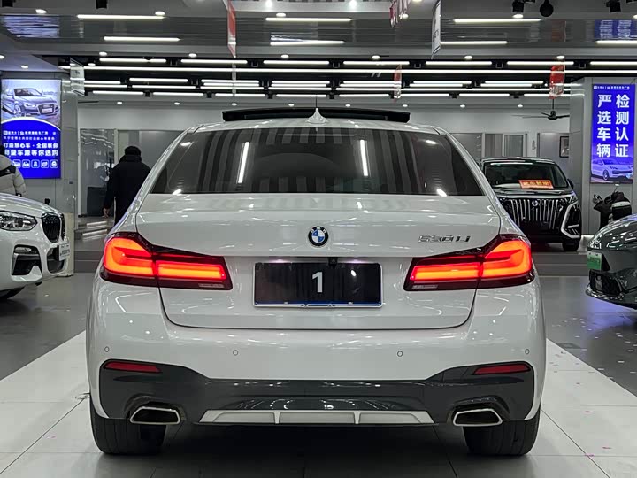 Фото 5 - BMW 5 Series