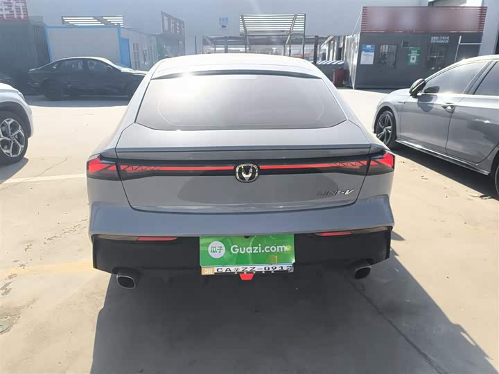 Фото 6 - Changan UNI-V