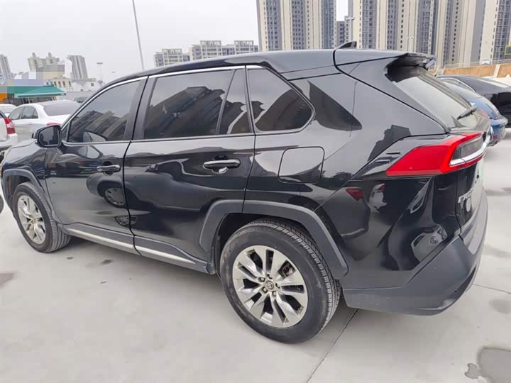 Фото 5 - Toyota Wildlander