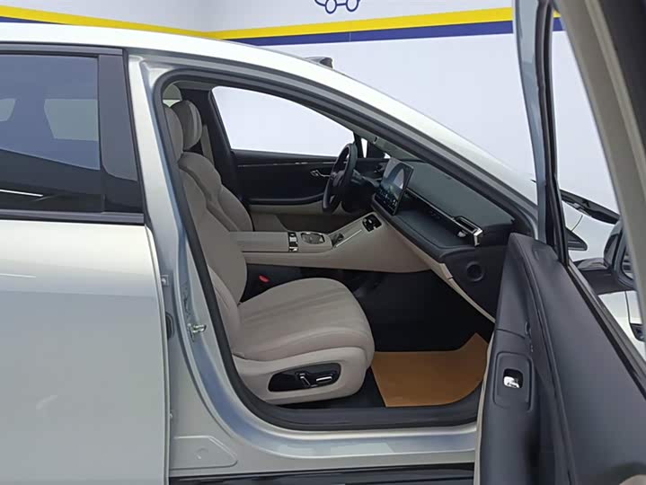 Фото 8 - GAC Aion RT