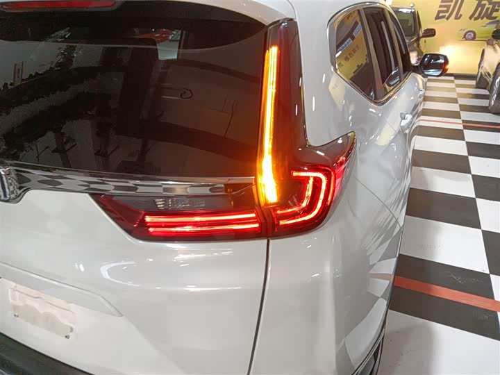 Фото 8 - Honda CR-V