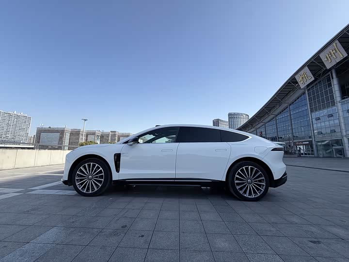 Фото 8 - Nio ET9