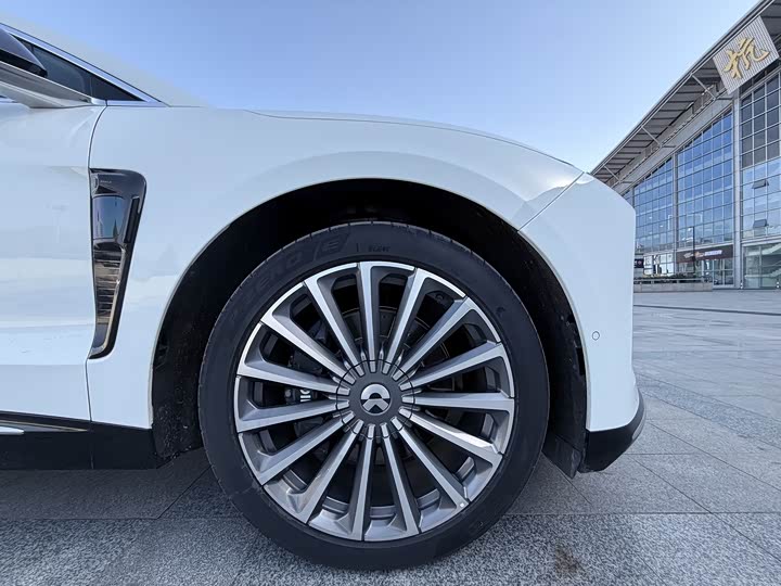 Фото 9 - Nio ET9