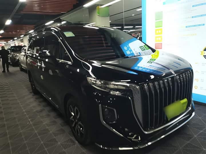 Фото 4 - Hongqi HQ9