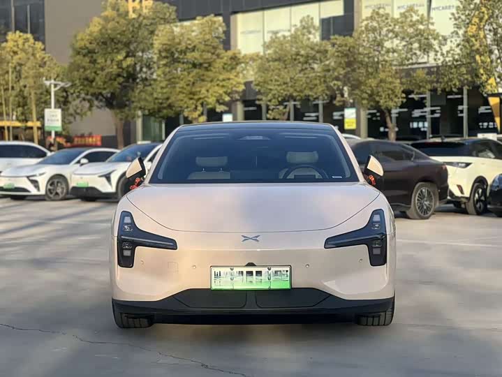 Фото 2 - XPeng Mona M03