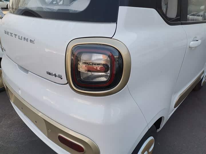 Фото 8 - Bestune Pony