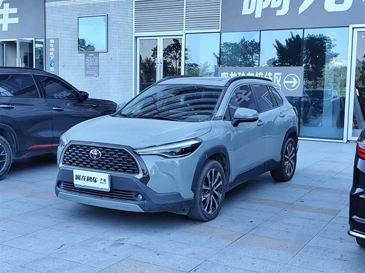 Фото 1 - Toyota Corolla Cross