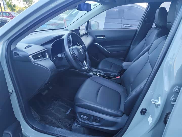 Фото 6 - Toyota Corolla Cross