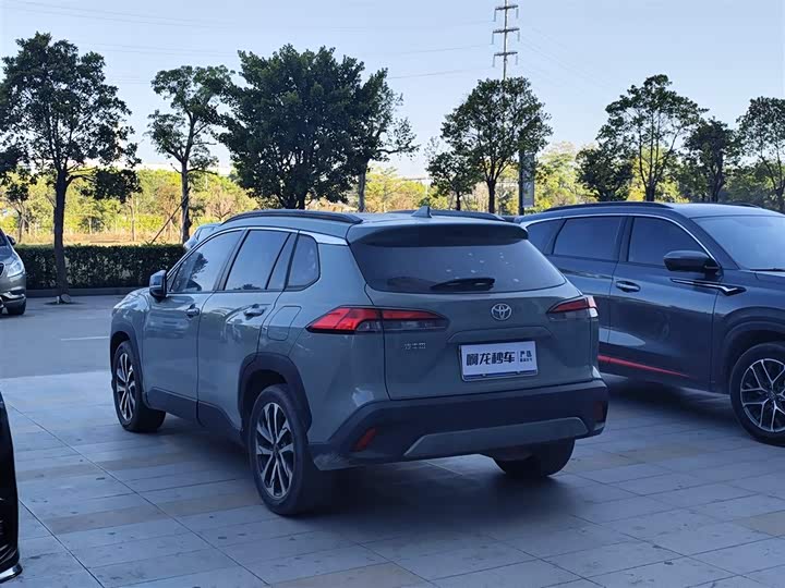 Фото 8 - Toyota Corolla Cross