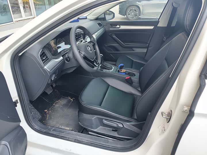 Фото 4 - Volkswagen Lamando L