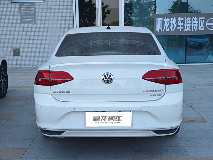 Фото 8 - Volkswagen Lamando L