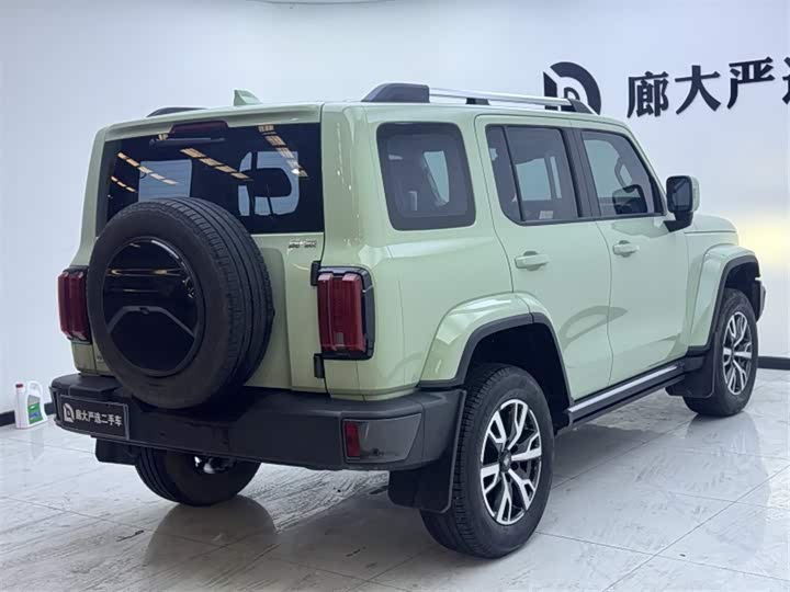 Фото 2 - Tank 300