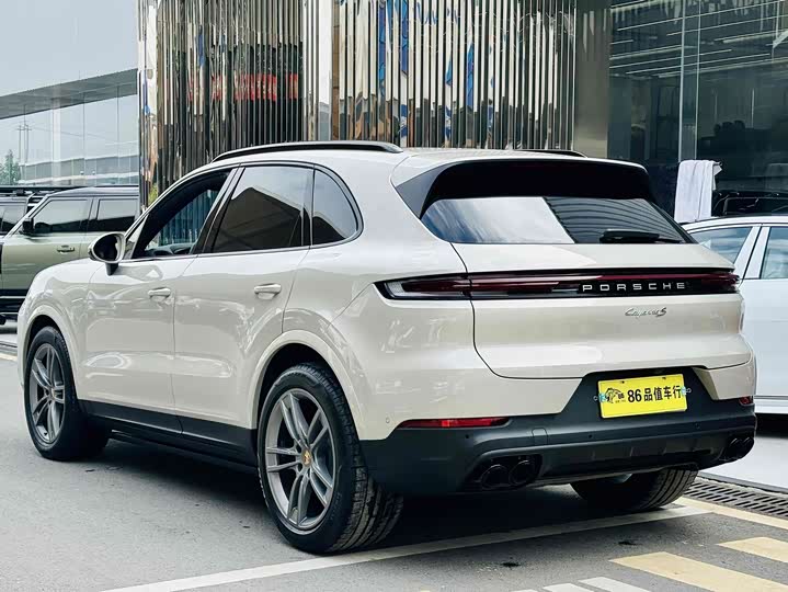 Фото 3 - Porsche Cayenne
