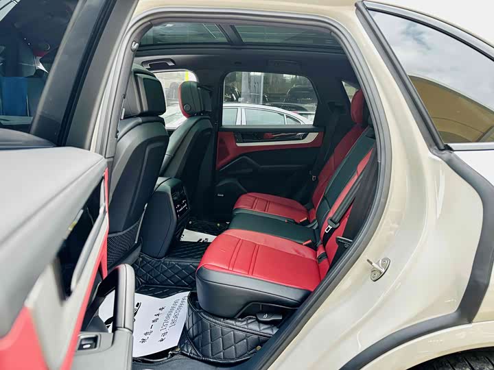 Фото 7 - Porsche Cayenne