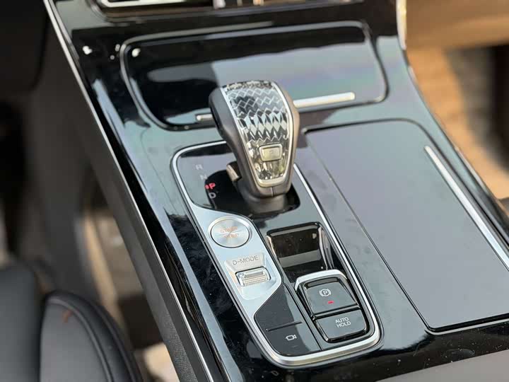 Фото 9 - GAC Trumpchi M8