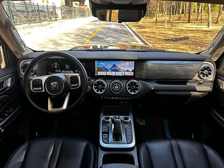 Фото 6 - Tank 300