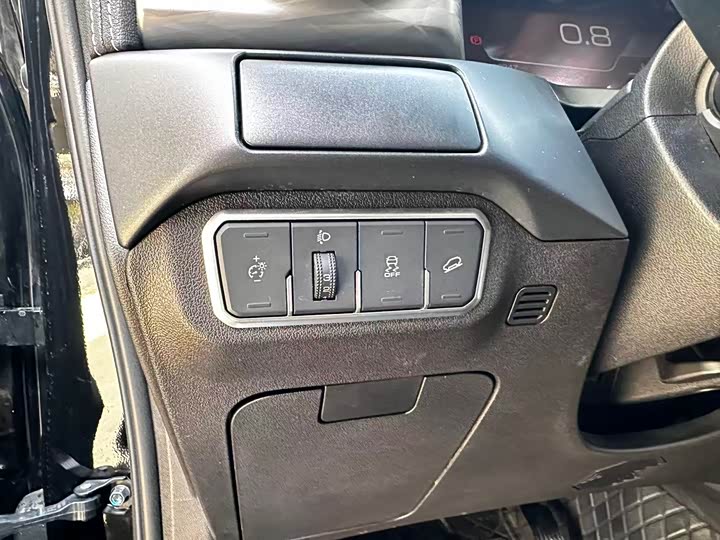 Фото 8 - Tank 300