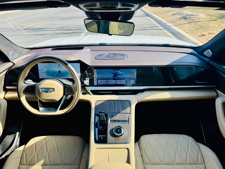 Фото 5 - Geely Monjaro