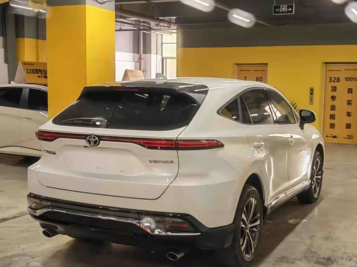 Фото 5 - Toyota Venza