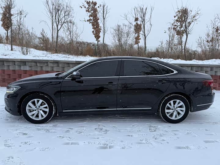 Фото 7 - Volkswagen Passat