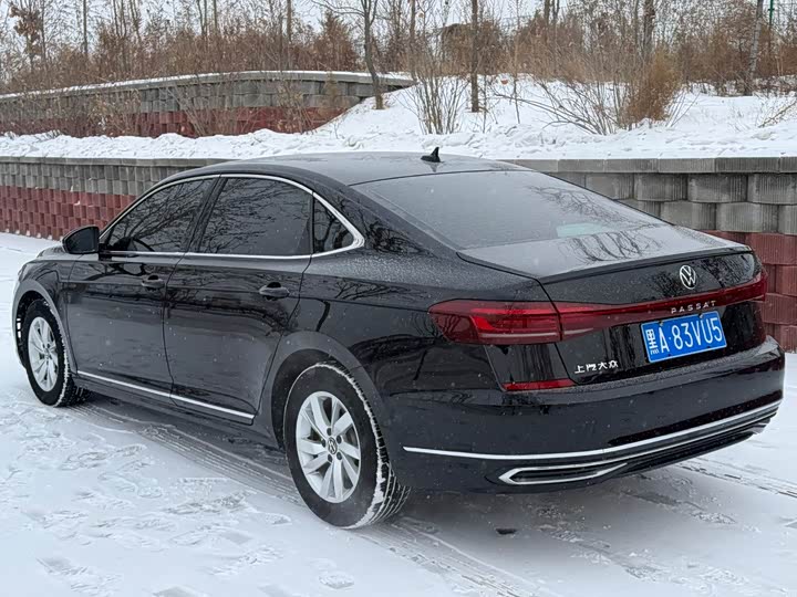 Фото 8 - Volkswagen Passat