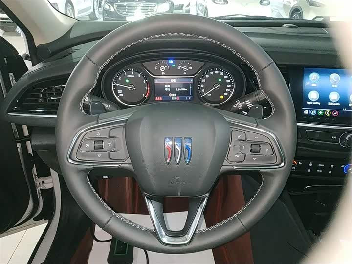 Фото 3 - Buick Regal