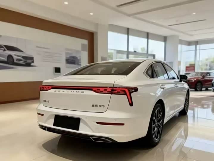 Фото 8 - Bestune B70