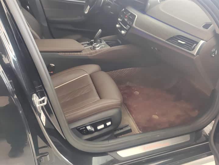 Фото 8 - BMW 5 Series