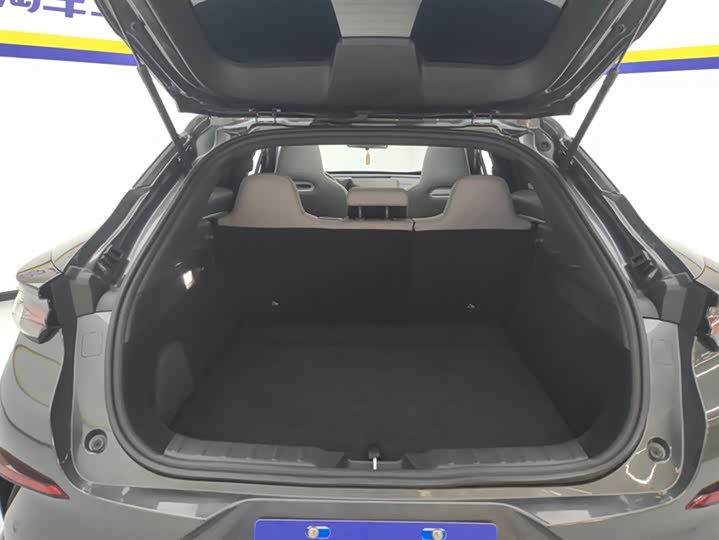 Фото 4 - Changan UNI-T