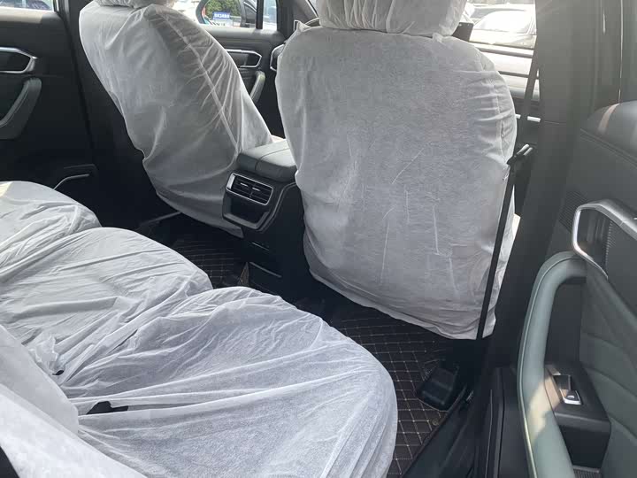 Фото 9 - Geely Okavango L