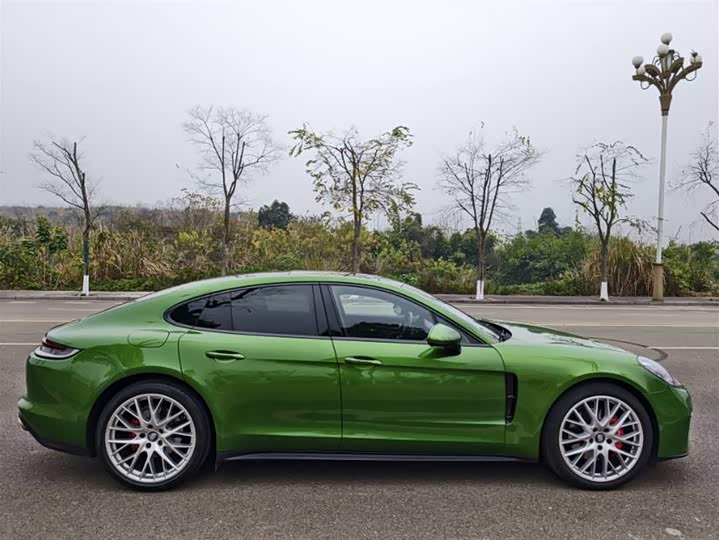 Фото 4 - Porsche Panamera