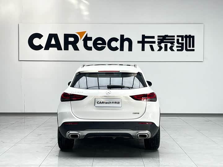 Фото 4 - Mercedes-Benz GLA-Class