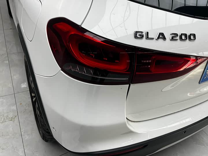 Фото 5 - Mercedes-Benz GLA-Class