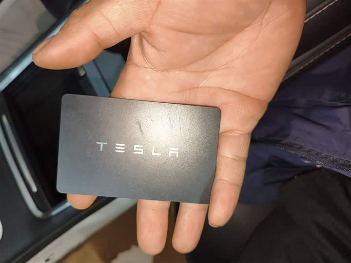 Фото 9 - Tesla Model Y