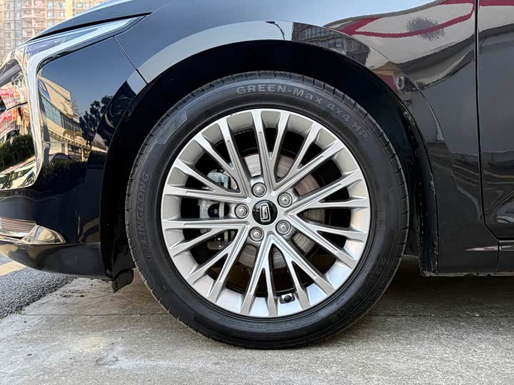 Фото 8 - Bestune B70