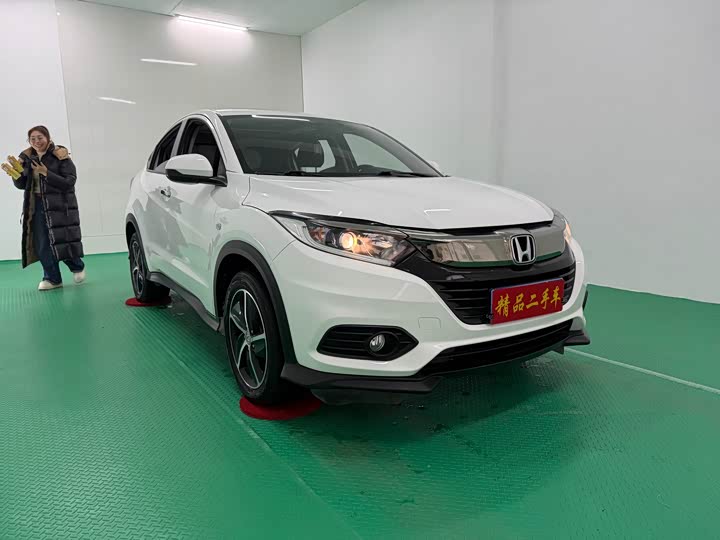 Фото 3 - Honda Vezel