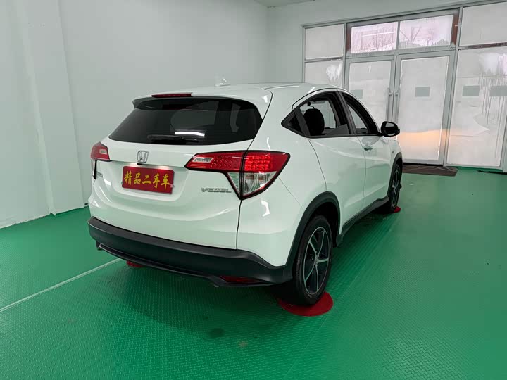 Фото 4 - Honda Vezel
