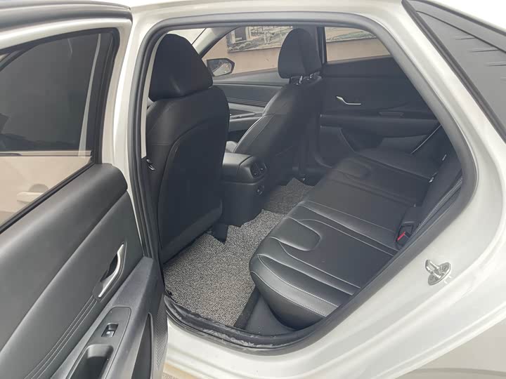 Фото 8 - Hyundai Elantra N line