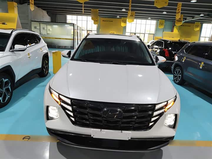 Фото 3 - Hyundai Tucson L