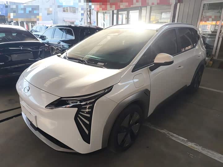 Фото 2 - GAC Aion Y