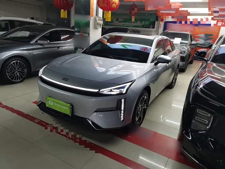 Фото 2 - Geely Galaxy L6