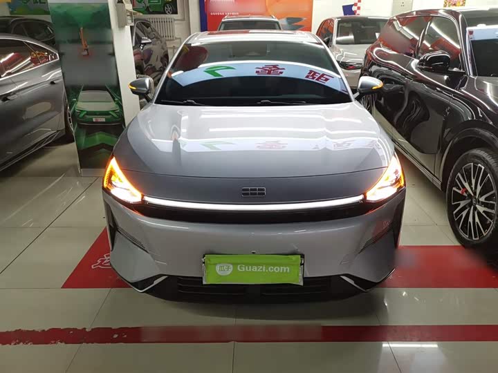 Фото 3 - Geely Galaxy L6