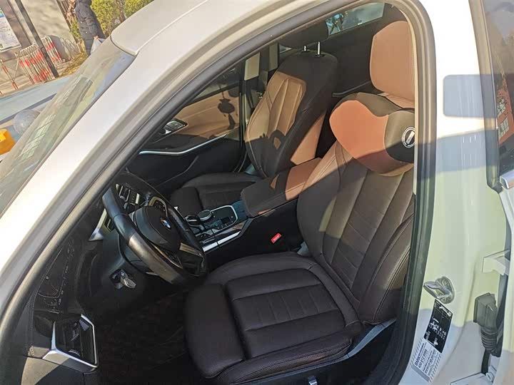 Фото 8 - BMW 3 Series