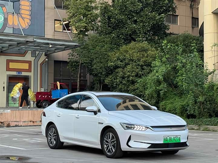 Фото 3 - BYD Qin Plus