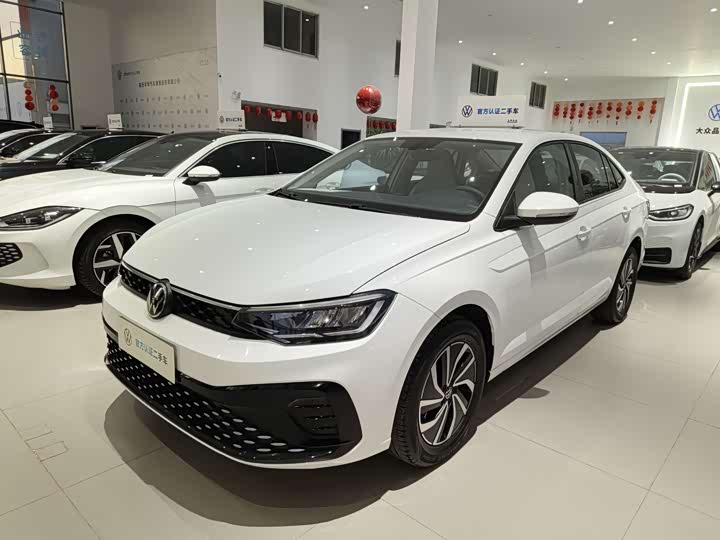 Фото 1 - Volkswagen Lavida