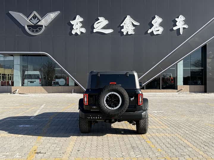 Фото 7 - Ford Bronco