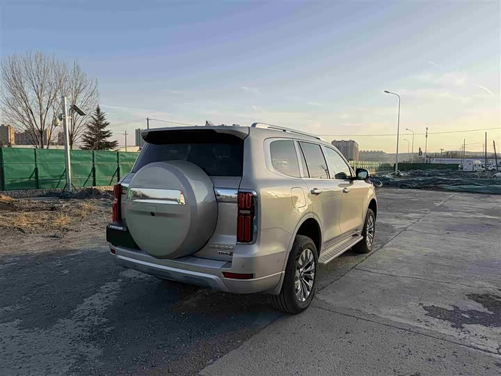 Фото 4 - Tank 500 Hybrid