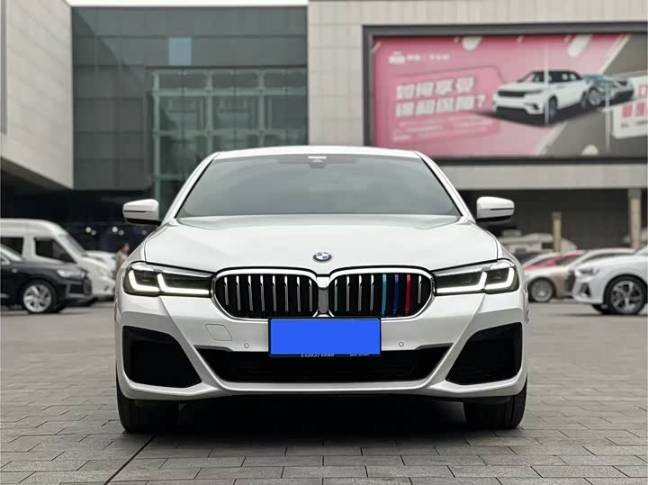 Фото 2 - BMW 5 Series