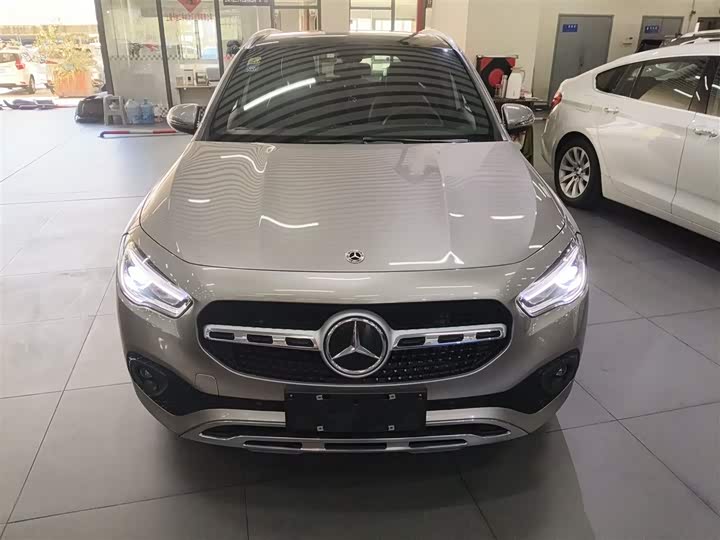 Фото 3 - Mercedes-Benz GLA-Class