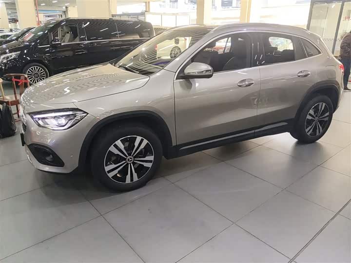Фото 5 - Mercedes-Benz GLA-Class